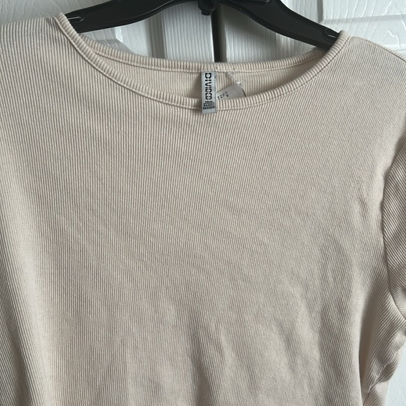 H&M top - Picture 2 of 5